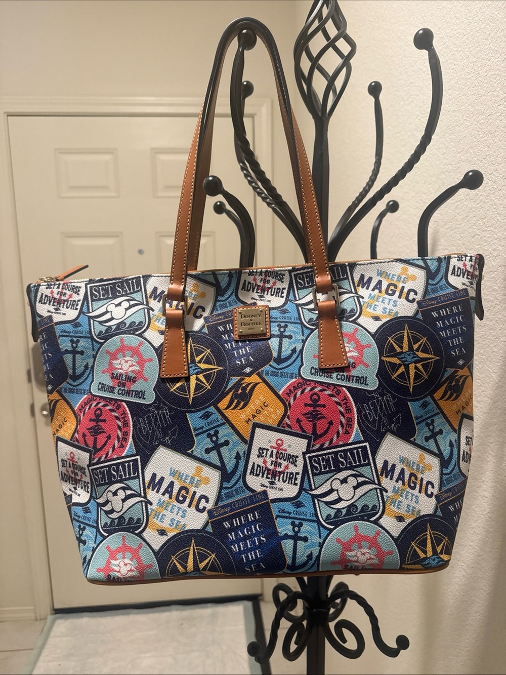 Dooney & Bourke, Disney cruise line luggage tag tote. Brand new with tags. - Picture 2 of 4